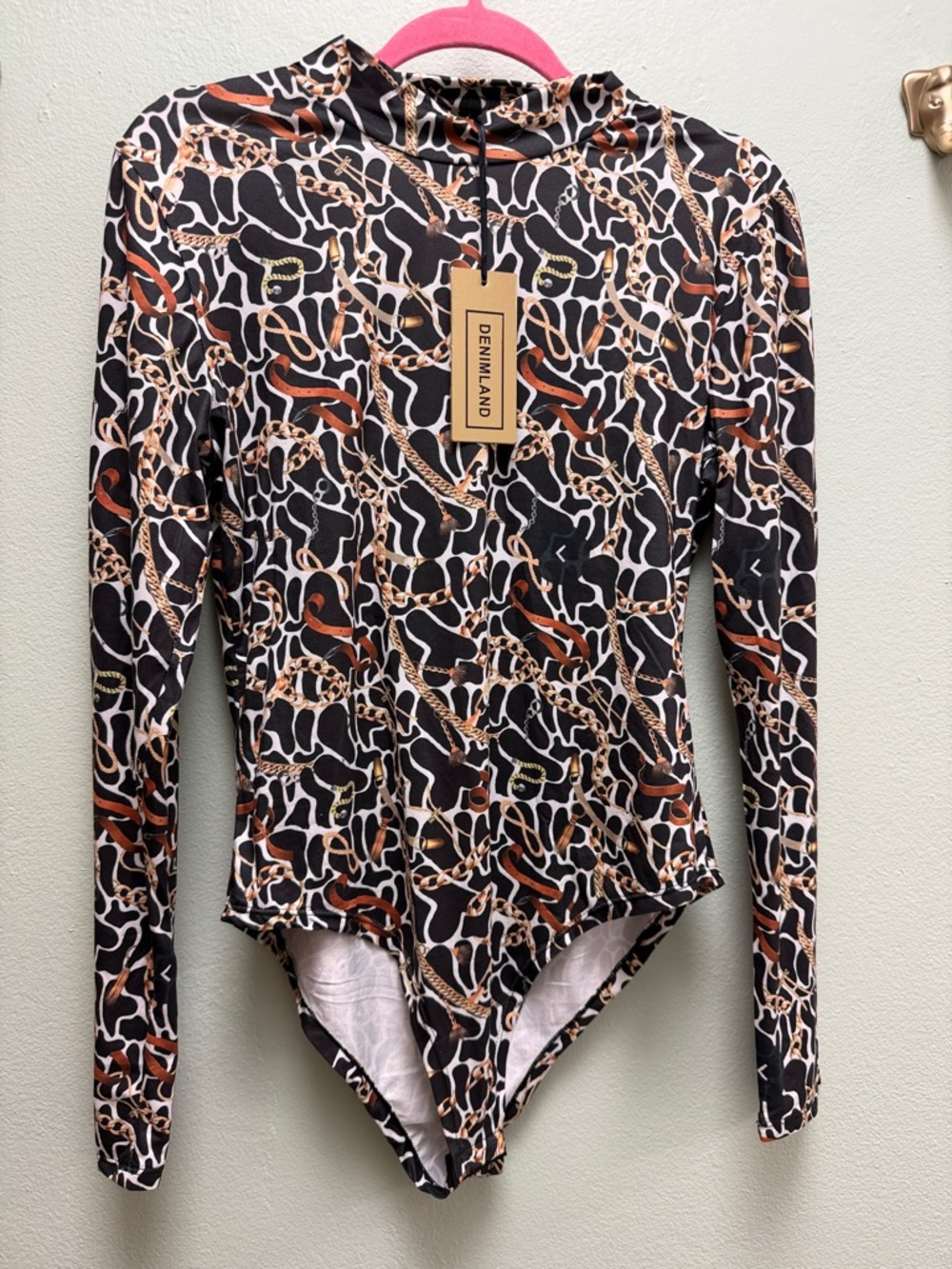 Denimland Women's Long Sleeve Animal Print Bodysuit - Black/Tan